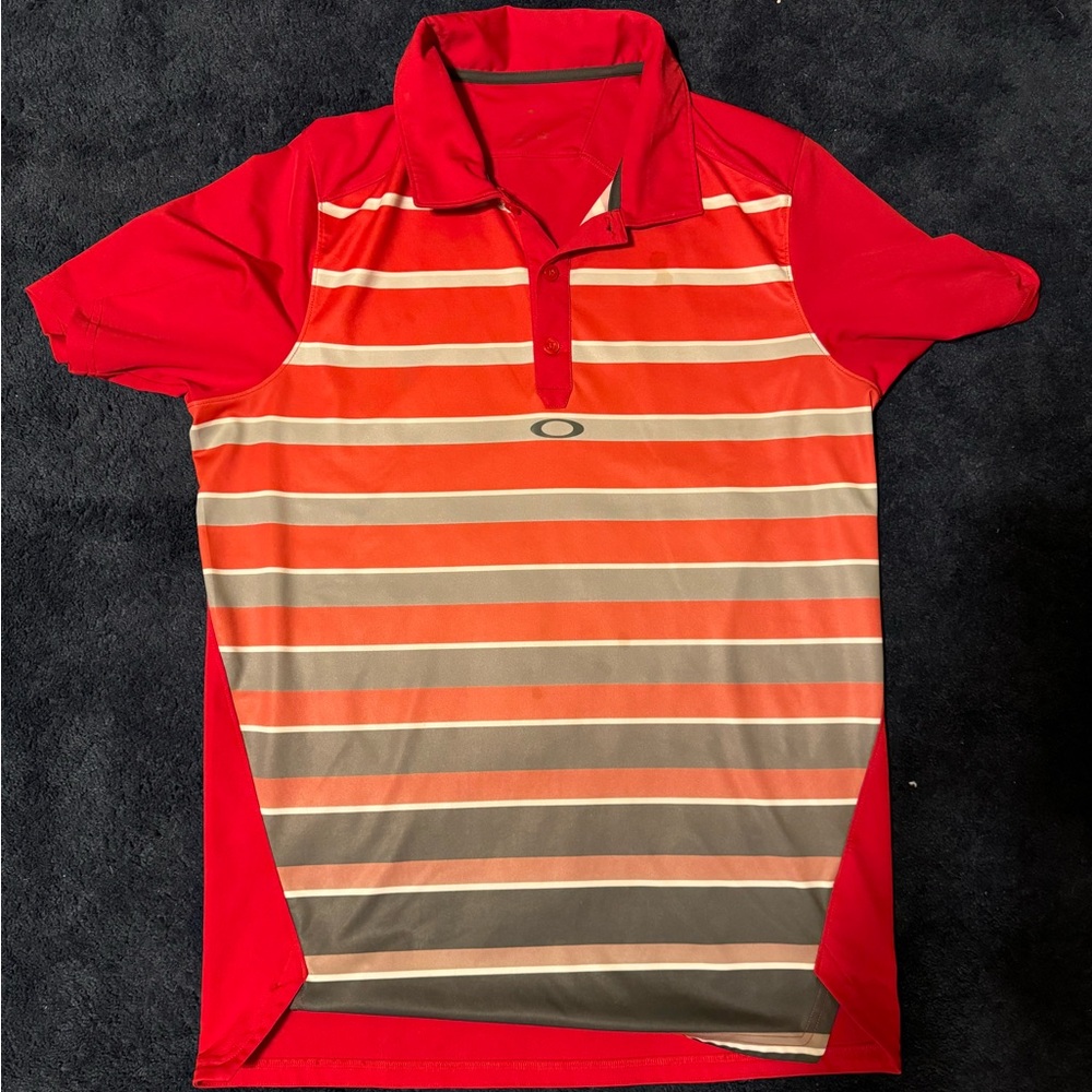 Oakley, size-M